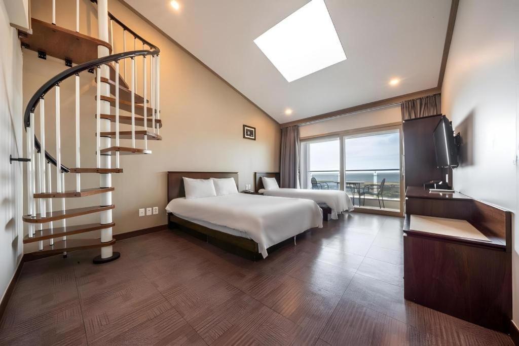 Sea View Hotel Чеджудо Экстерьер фото