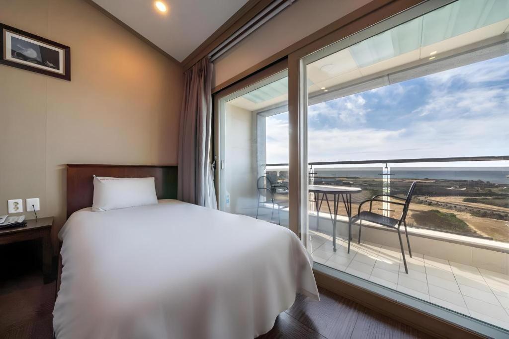 Sea View Hotel Чеджудо Экстерьер фото
