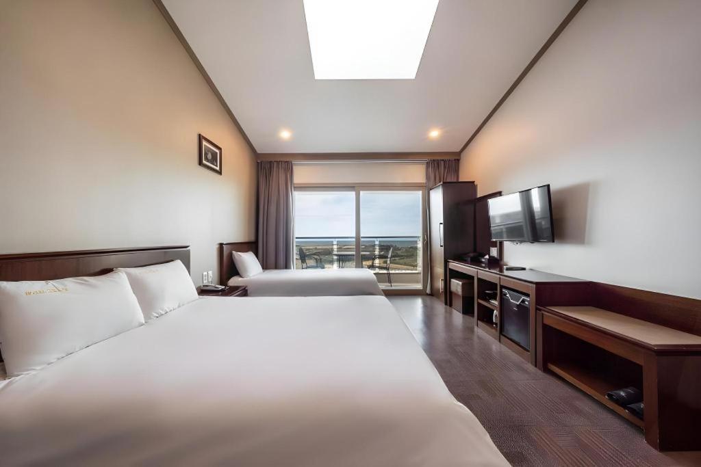 Sea View Hotel Чеджудо Экстерьер фото